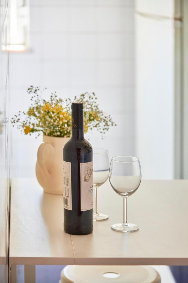 Apartamento Light Filled Near Chiado, By Timecooler