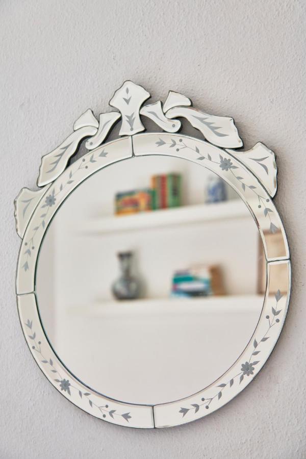 Apartamento Light Filled Near Chiado, By Timecooler