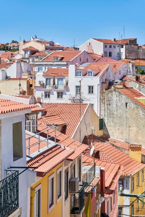 Appartement Light Filled Near Chiado, By Timecooler Lisboa